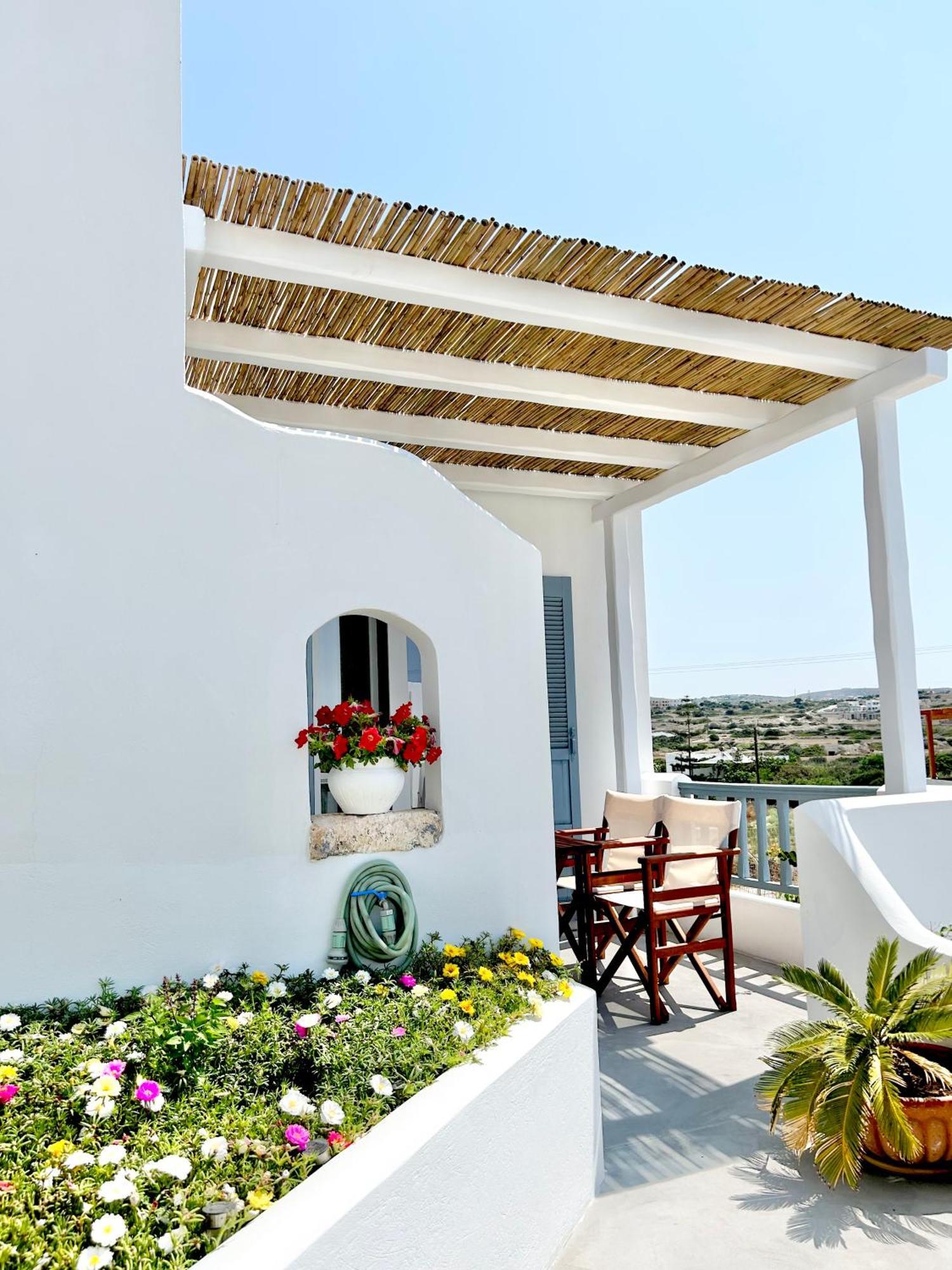 Anita Rooms & Suites Milos Adamantas  Exteriér fotografie