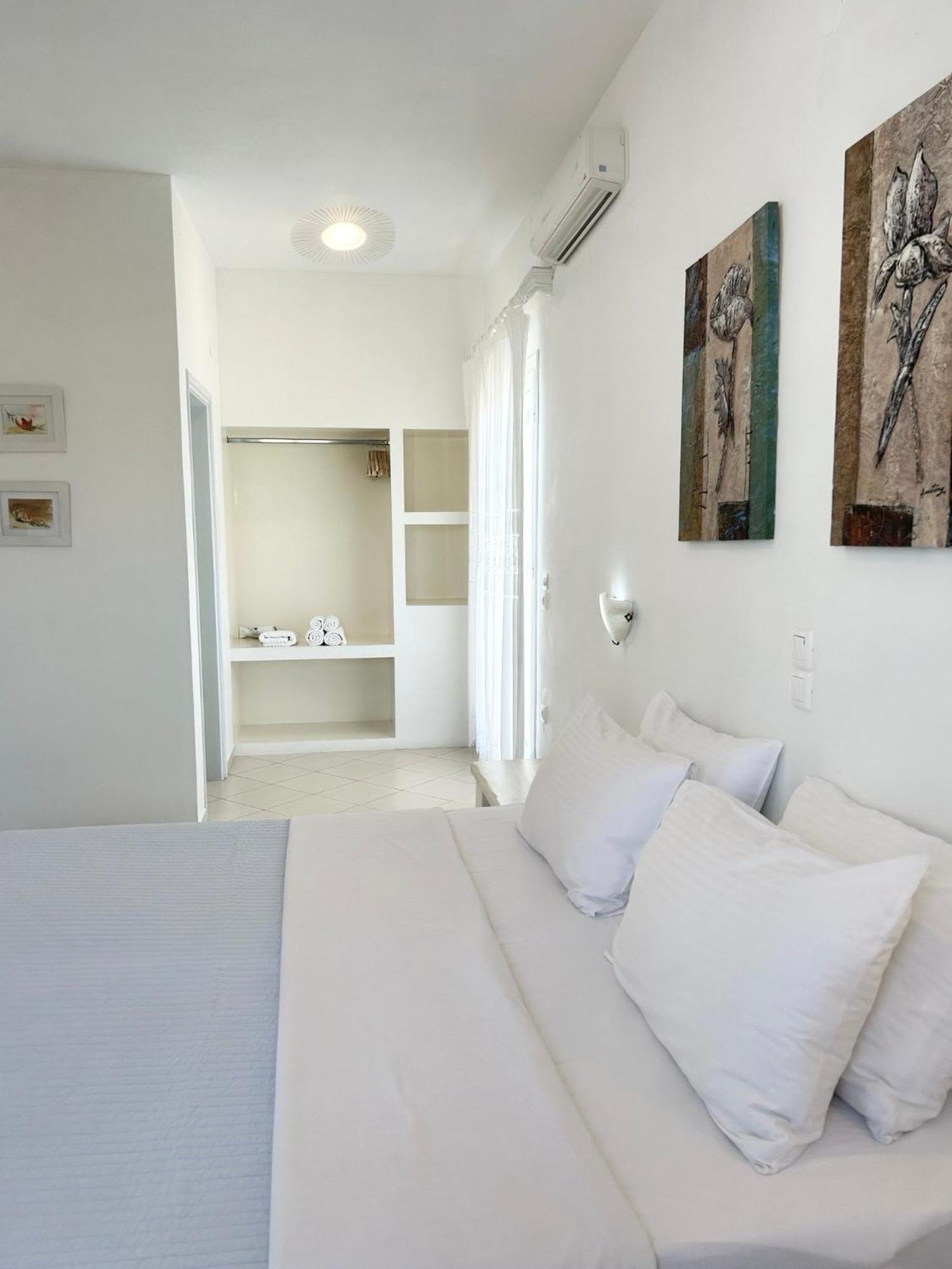 Anita Rooms & Suites Milos Adamantas  Exteriér fotografie